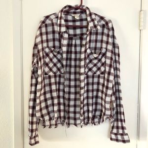 Red and white Frayed hem flannel